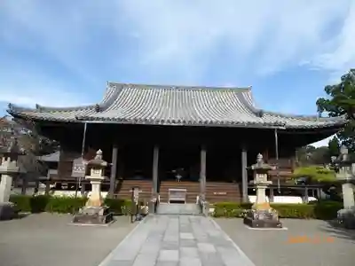 道成寺の本殿・本堂