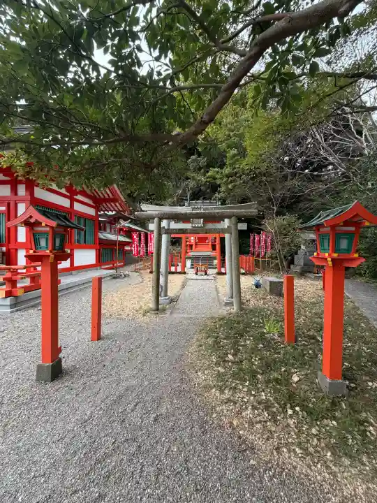 阿須賀神社の{uncategorized: "未分類", other: "その他", undefined: "問題あり", building: "その他建物", grave: "お墓", sacred_gate: "鳥居", guardian: "狛犬", statue: "像", buddha: "仏像", history: "歴史", nature: "自然", garden: "庭園", animal: "動物", pagoda: "塔", temizu: "手水舎", mountain_gate: "山門・神門", sanctuary: "本殿・本堂", subordinate: "末社・摂社", art: "芸術", scenery: "景色", jizo: "地蔵", ema: "絵馬", goshuin: "御朱印", omikuji: "おみくじ", items: "授与品その他", amulet: "お守り", goshuincho: "御朱印帳", eats: "食事", festival: "お祭り", votive_dance: "神楽", shichigosan: "七五三参", wedding: "結婚式", experience: "体験その他", initially: "初詣", around: "周辺", anti_infection: "感染症対策"}