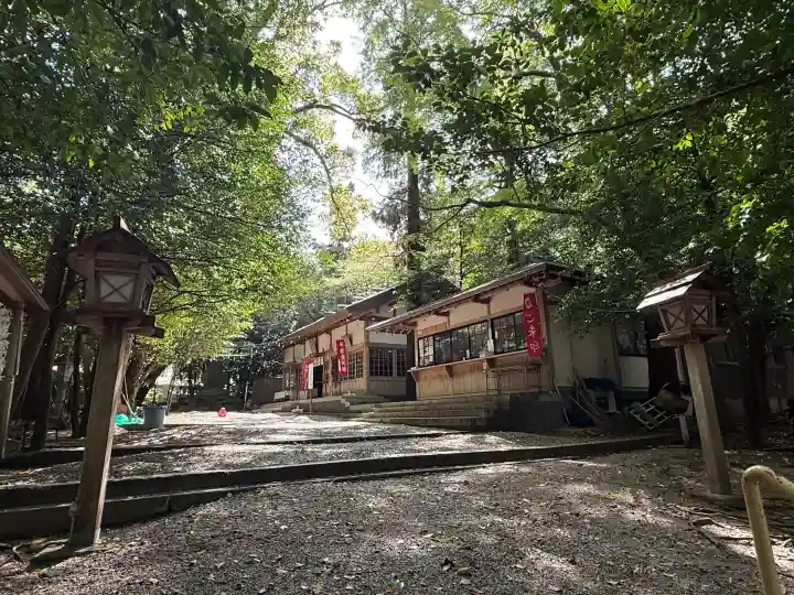 本居宣長ノ宮の{uncategorized: "未分類", other: "その他", undefined: "問題あり", building: "その他建物", grave: "お墓", sacred_gate: "鳥居", guardian: "狛犬", statue: "像", buddha: "仏像", history: "歴史", nature: "自然", garden: "庭園", animal: "動物", pagoda: "塔", temizu: "手水舎", mountain_gate: "山門・神門", sanctuary: "本殿・本堂", subordinate: "末社・摂社", art: "芸術", scenery: "景色", jizo: "地蔵", ema: "絵馬", goshuin: "御朱印", omikuji: "おみくじ", items: "授与品その他", amulet: "お守り", goshuincho: "御朱印帳", eats: "食事", festival: "お祭り", votive_dance: "神楽", shichigosan: "七五三参", wedding: "結婚式", experience: "体験その他", initially: "初詣", around: "周辺", anti_infection: "感染症対策"}