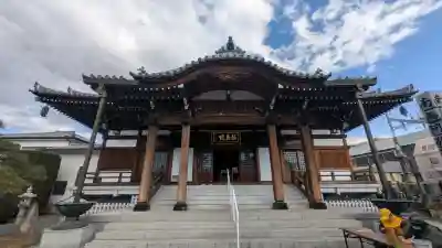 常光寺の{uncategorized: "未分類", other: "その他", undefined: "問題あり", building: "その他建物", grave: "お墓", sacred_gate: "鳥居", guardian: "狛犬", statue: "像", buddha: "仏像", history: "歴史", nature: "自然", garden: "庭園", animal: "動物", pagoda: "塔", temizu: "手水舎", mountain_gate: "山門・神門", sanctuary: "本殿・本堂", subordinate: "末社・摂社", art: "芸術", scenery: "景色", jizo: "地蔵", ema: "絵馬", goshuin: "御朱印", omikuji: "おみくじ", items: "授与品その他", amulet: "お守り", goshuincho: "御朱印帳", eats: "食事", festival: "お祭り", votive_dance: "神楽", shichigosan: "七五三参", wedding: "結婚式", experience: "体験その他", initially: "初詣", around: "周辺", anti_infection: "感染症対策"}