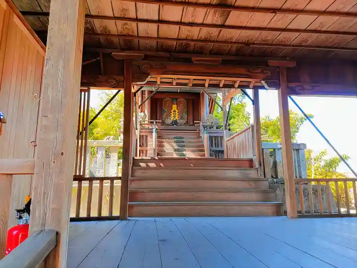 神明社(西川端)の本殿・本堂