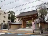 霊巌寺の山門・神門