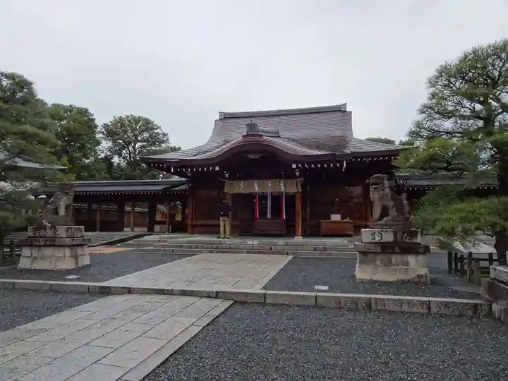 城南宮の本殿・本堂