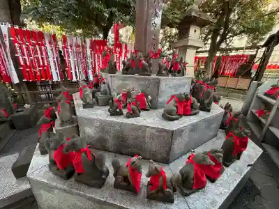 豊川稲荷東京別院の{uncategorized: "未分類", other: "その他", undefined: "問題あり", building: "その他建物", grave: "お墓", sacred_gate: "鳥居", guardian: "狛犬", statue: "像", buddha: "仏像", history: "歴史", nature: "自然", garden: "庭園", animal: "動物", pagoda: "塔", temizu: "手水舎", mountain_gate: "山門・神門", sanctuary: "本殿・本堂", subordinate: "末社・摂社", art: "芸術", scenery: "景色", jizo: "地蔵", ema: "絵馬", goshuin: "御朱印", omikuji: "おみくじ", items: "授与品その他", amulet: "お守り", goshuincho: "御朱印帳", eats: "食事", festival: "お祭り", votive_dance: "神楽", shichigosan: "七五三参", wedding: "結婚式", experience: "体験その他", initially: "初詣", around: "周辺", anti_infection: "感染症対策"}