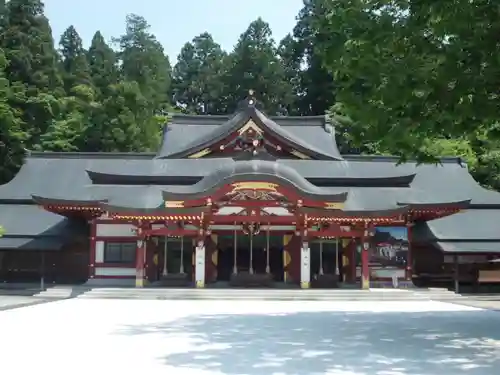 盛岡八幡宮の本殿