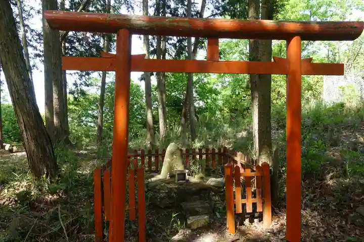 磐栄稲荷宮の末社・摂社