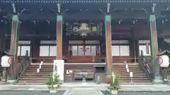 清凉寺の本殿