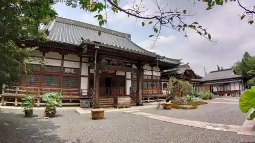 玉泉寺の本殿・本堂