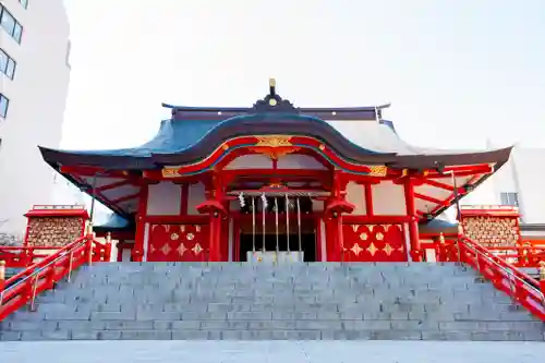 花園神社の本殿・本堂