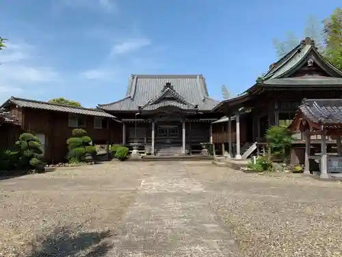 寳性寺の本殿