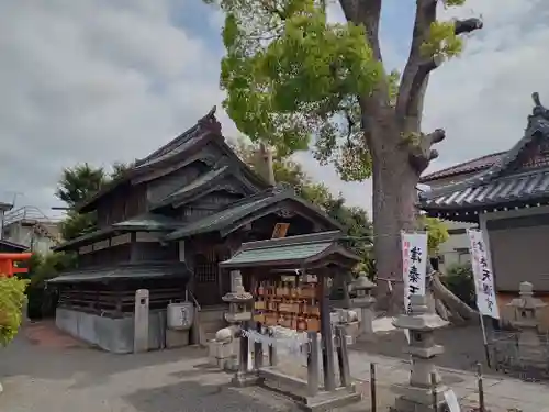 津秦天満宮の建物その他