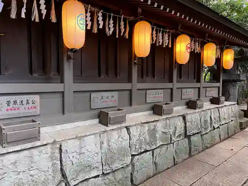 検見川神社の末社