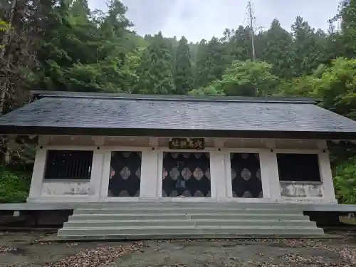 総社穴馬神社(福井県)