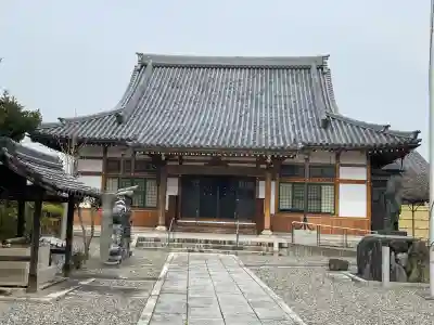 覚勝寺の{uncategorized: "未分類", other: "その他", undefined: "問題あり", building: "その他建物", grave: "お墓", sacred_gate: "鳥居", guardian: "狛犬", statue: "像", buddha: "仏像", history: "歴史", nature: "自然", garden: "庭園", animal: "動物", pagoda: "塔", temizu: "手水舎", mountain_gate: "山門・神門", sanctuary: "本殿・本堂", subordinate: "末社・摂社", art: "芸術", scenery: "景色", jizo: "地蔵", ema: "絵馬", goshuin: "御朱印", omikuji: "おみくじ", items: "授与品その他", amulet: "お守り", goshuincho: "御朱印帳", eats: "食事", festival: "お祭り", votive_dance: "神楽", shichigosan: "七五三参", wedding: "結婚式", experience: "体験その他", initially: "初詣", around: "周辺", anti_infection: "感染症対策"}