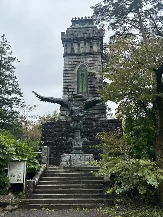 宮城縣護國神社の塔