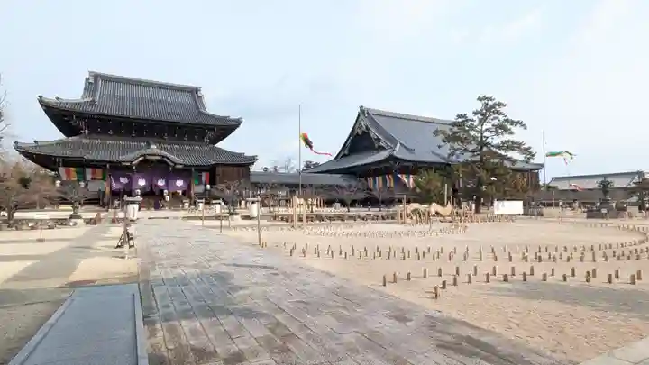 本山専修寺(三重県)