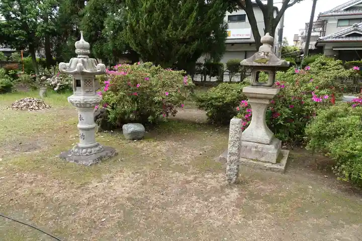 巨椋神社の庭園