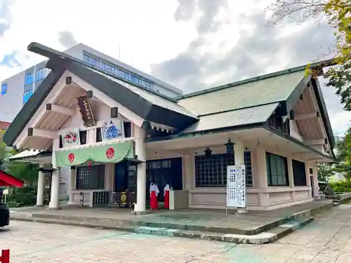 善知鳥神社の本殿