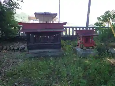 大井俣窪八幡神社の末社・摂社