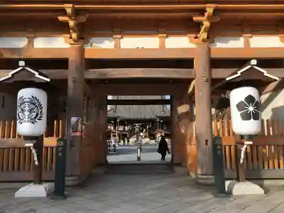 総持寺の山門・神門