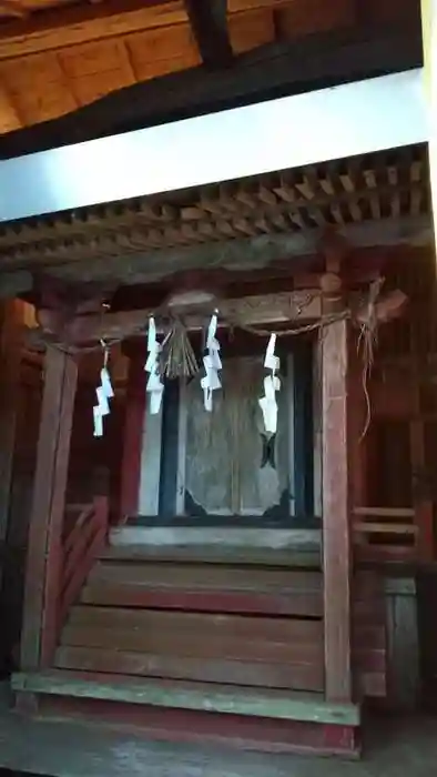 十二所神社の本殿