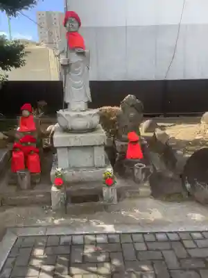 関貞寺(松林山)の地蔵