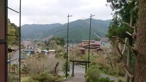 青渭神社里宮の景色