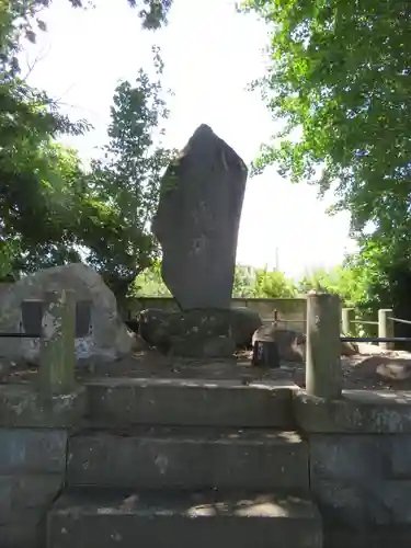 巨摩八幡宮の建物その他