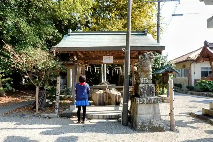 都波岐奈加等神社の手水舎