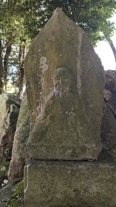 白山社(羽黒南郷)の像