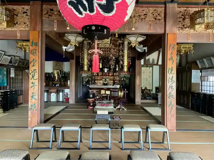 萬藏寺の{uncategorized: "未分類", other: "その他", undefined: "問題あり", building: "その他建物", grave: "お墓", sacred_gate: "鳥居", guardian: "狛犬", statue: "像", buddha: "仏像", history: "歴史", nature: "自然", garden: "庭園", animal: "動物", pagoda: "塔", temizu: "手水舎", mountain_gate: "山門・神門", sanctuary: "本殿・本堂", subordinate: "末社・摂社", art: "芸術", scenery: "景色", jizo: "地蔵", ema: "絵馬", goshuin: "御朱印", omikuji: "おみくじ", items: "授与品その他", amulet: "お守り", goshuincho: "御朱印帳", eats: "食事", festival: "お祭り", votive_dance: "神楽", shichigosan: "七五三参", wedding: "結婚式", experience: "体験その他", initially: "初詣", around: "周辺", anti_infection: "感染症対策"}