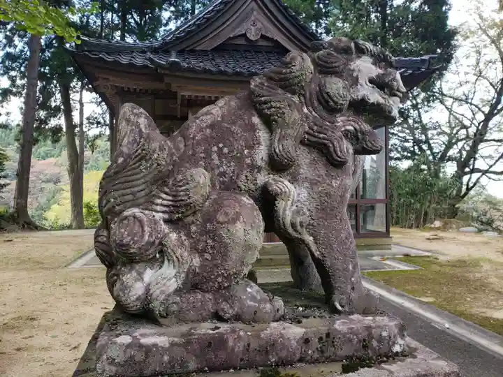 宇志多気社の狛犬