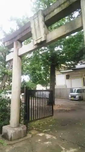 天沼八幡神社の鳥居