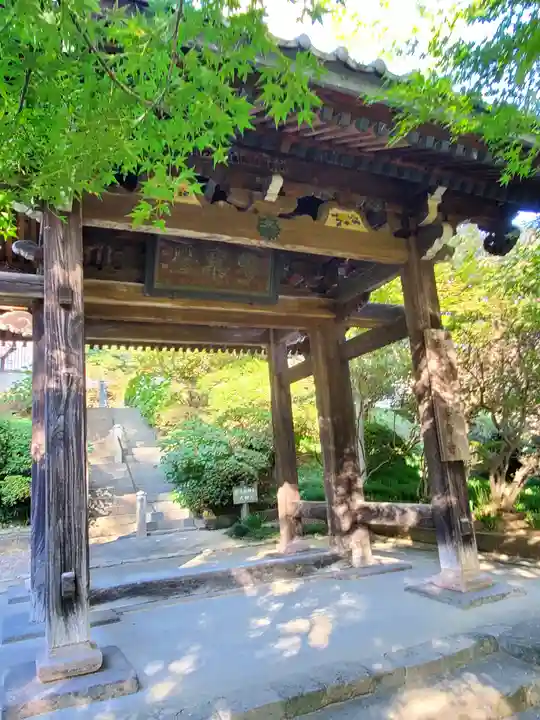 崇禅寺の山門・神門