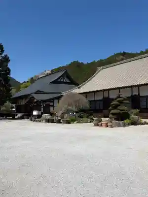 金錫寺の{uncategorized: "未分類", other: "その他", undefined: "問題あり", building: "その他建物", grave: "お墓", sacred_gate: "鳥居", guardian: "狛犬", statue: "像", buddha: "仏像", history: "歴史", nature: "自然", garden: "庭園", animal: "動物", pagoda: "塔", temizu: "手水舎", mountain_gate: "山門・神門", sanctuary: "本殿・本堂", subordinate: "末社・摂社", art: "芸術", scenery: "景色", jizo: "地蔵", ema: "絵馬", goshuin: "御朱印", omikuji: "おみくじ", items: "授与品その他", amulet: "お守り", goshuincho: "御朱印帳", eats: "食事", festival: "お祭り", votive_dance: "神楽", shichigosan: "七五三参", wedding: "結婚式", experience: "体験その他", initially: "初詣", around: "周辺", anti_infection: "感染症対策"}
