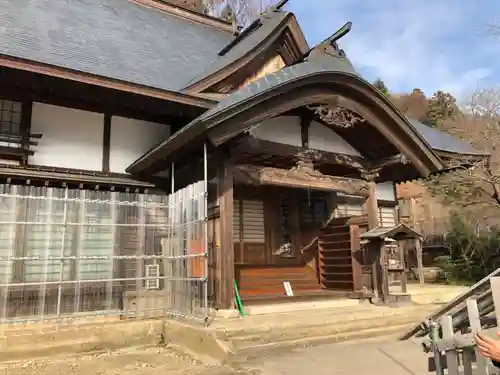 宝珠山 立石寺の本殿