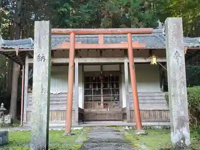 二村神社の末社・摂社