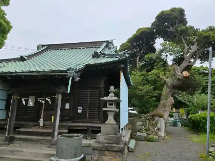 八雲神社(北鎌倉・山ノ内)の{uncategorized: "未分類", other: "その他", undefined: "問題あり", building: "その他建物", grave: "お墓", sacred_gate: "鳥居", guardian: "狛犬", statue: "像", buddha: "仏像", history: "歴史", nature: "自然", garden: "庭園", animal: "動物", pagoda: "塔", temizu: "手水舎", mountain_gate: "山門・神門", sanctuary: "本殿・本堂", subordinate: "末社・摂社", art: "芸術", scenery: "景色", jizo: "地蔵", ema: "絵馬", goshuin: "御朱印", omikuji: "おみくじ", items: "授与品その他", amulet: "お守り", goshuincho: "御朱印帳", eats: "食事", festival: "お祭り", votive_dance: "神楽", shichigosan: "七五三参", wedding: "結婚式", experience: "体験その他", initially: "初詣", around: "周辺", anti_infection: "感染症対策"}