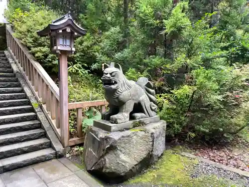 真山神社の狛犬