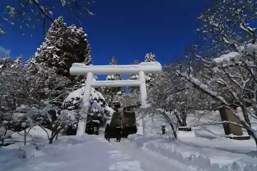 土津神社｜こどもと出世の神さまの鳥居