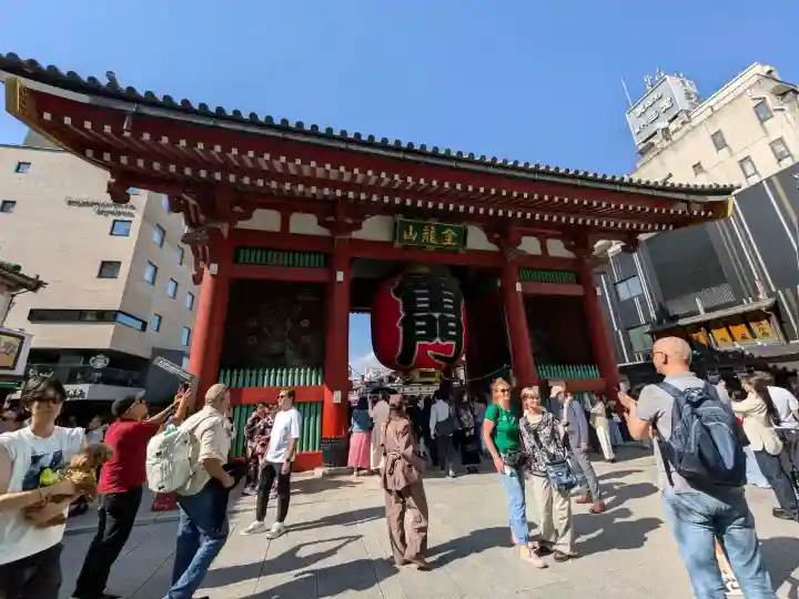 浅草寺の{uncategorized: "未分類", other: "その他", undefined: "問題あり", building: "その他建物", grave: "お墓", sacred_gate: "鳥居", guardian: "狛犬", statue: "像", buddha: "仏像", history: "歴史", nature: "自然", garden: "庭園", animal: "動物", pagoda: "塔", temizu: "手水舎", mountain_gate: "山門・神門", sanctuary: "本殿・本堂", subordinate: "末社・摂社", art: "芸術", scenery: "景色", jizo: "地蔵", ema: "絵馬", goshuin: "御朱印", omikuji: "おみくじ", items: "授与品その他", amulet: "お守り", goshuincho: "御朱印帳", eats: "食事", festival: "お祭り", votive_dance: "神楽", shichigosan: "七五三参", wedding: "結婚式", experience: "体験その他", initially: "初詣", around: "周辺", anti_infection: "感染症対策"}