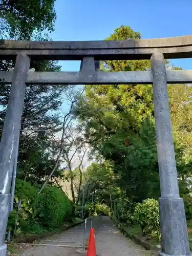 母智丘神社の鳥居