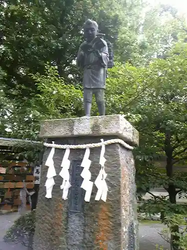 報徳二宮神社の像