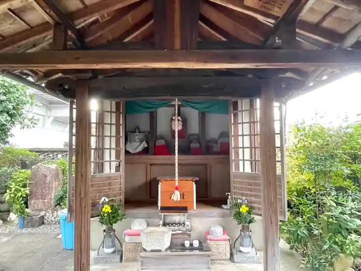 寺町城山地蔵尊(三重県)