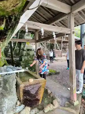 天鷹神社の手水舎
