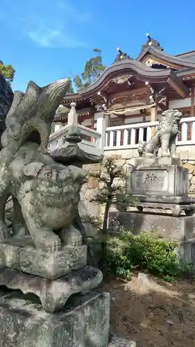 鶴崎神社の狛犬