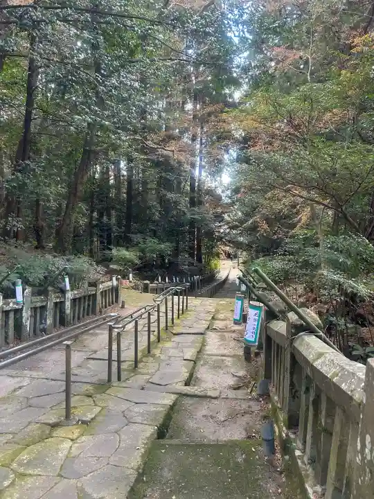 柞原八幡宮の{uncategorized: "未分類", other: "その他", undefined: "問題あり", building: "その他建物", grave: "お墓", sacred_gate: "鳥居", guardian: "狛犬", statue: "像", buddha: "仏像", history: "歴史", nature: "自然", garden: "庭園", animal: "動物", pagoda: "塔", temizu: "手水舎", mountain_gate: "山門・神門", sanctuary: "本殿・本堂", subordinate: "末社・摂社", art: "芸術", scenery: "景色", jizo: "地蔵", ema: "絵馬", goshuin: "御朱印", omikuji: "おみくじ", items: "授与品その他", amulet: "お守り", goshuincho: "御朱印帳", eats: "食事", festival: "お祭り", votive_dance: "神楽", shichigosan: "七五三参", wedding: "結婚式", experience: "体験その他", initially: "初詣", around: "周辺", anti_infection: "感染症対策"}