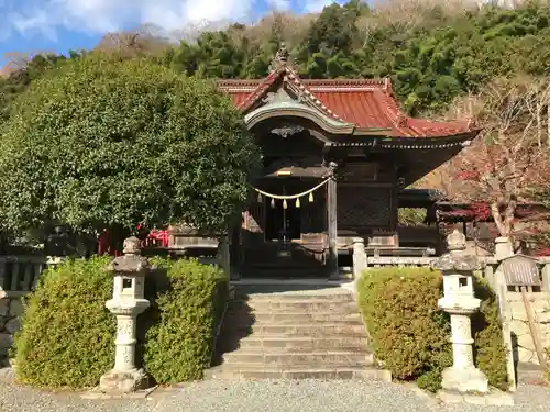 化生寺の本殿