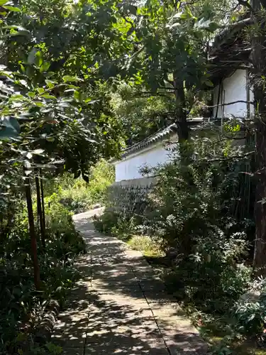 子安地蔵寺の建物その他