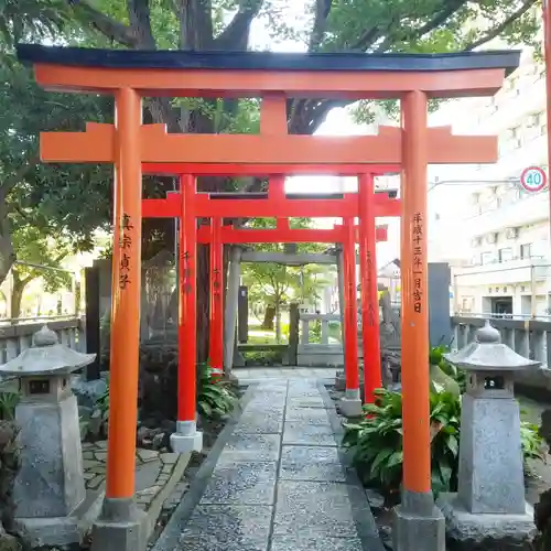 千種稲荷神社の鳥居